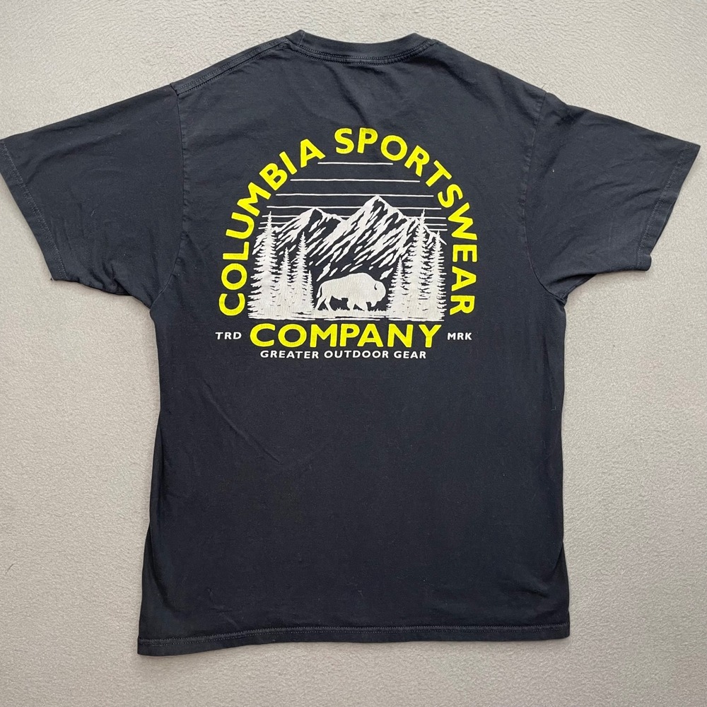 Columbia Men T-Shirt Cotton Medium Black Graphic Bison Mountain Outdoor Tee